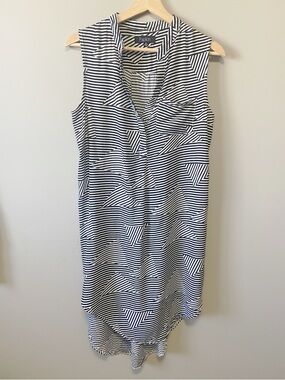 Papillon Blanc Black & White Geo-Stripe Sleeveless Shirt Dress
